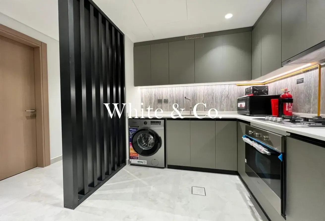 Brand New | High Floor+Vacant | Furnished