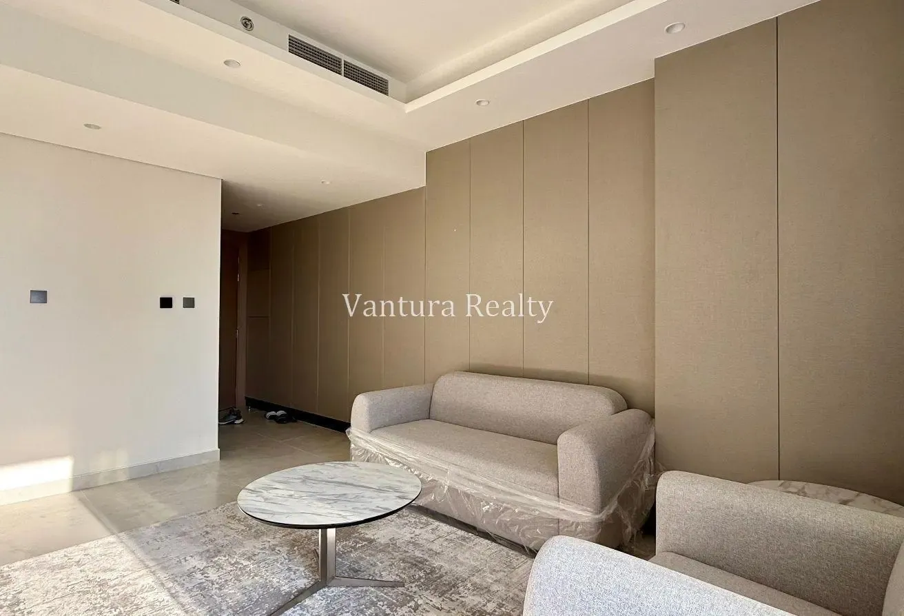 Brand New | Ready to Move in | Great Location