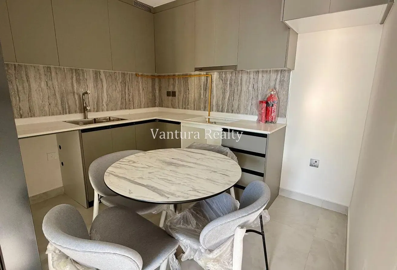 Brand New | Ready to Move in | Great Location