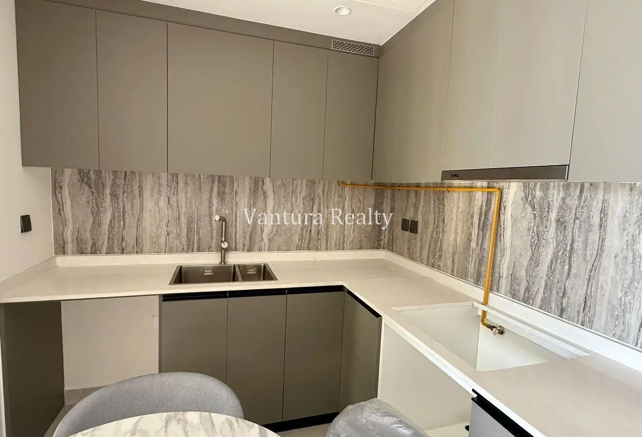 Brand New | Ready to Move in | Great Location