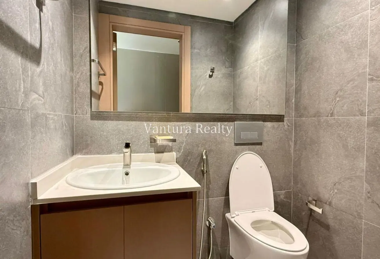 Brand New | Ready to Move in | Great Location