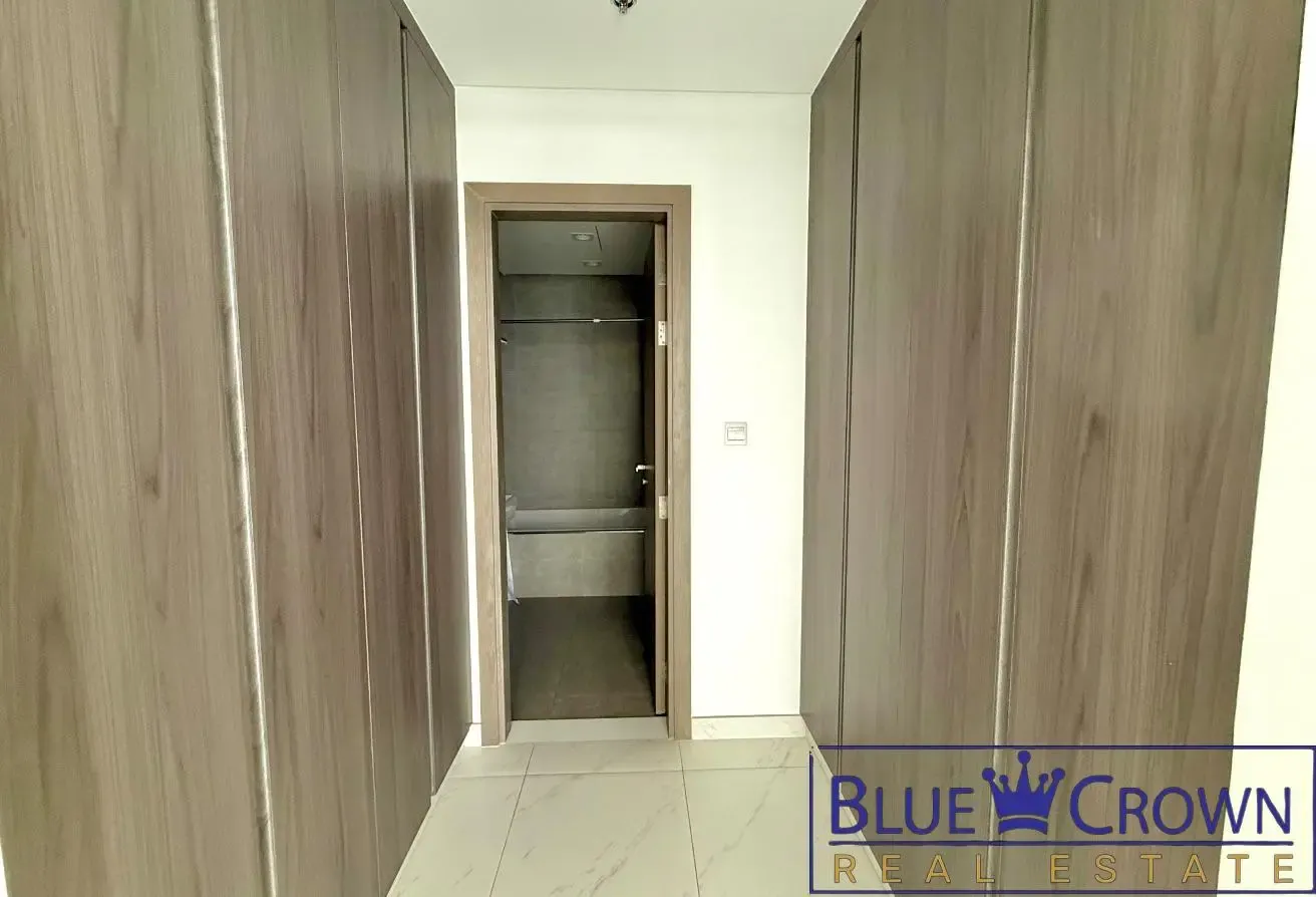 Burj Khalifa View | Corner Unit | Spacious 1BR