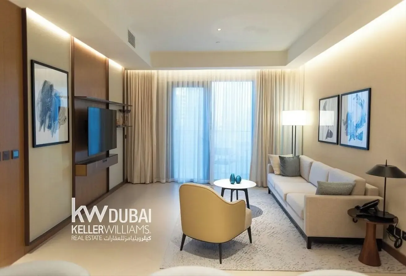 SKYLINE VIEW | FURNISHED | VACANT