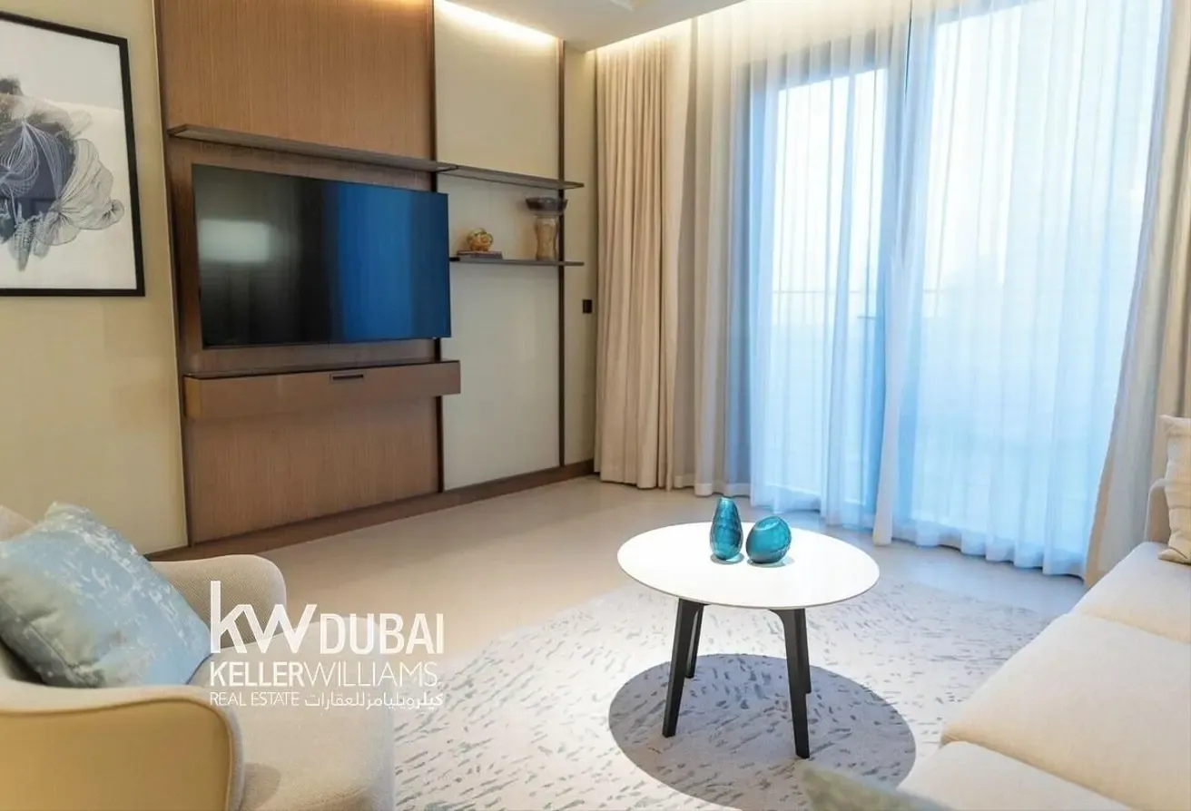 SKYLINE VIEW | FURNISHED | VACANT