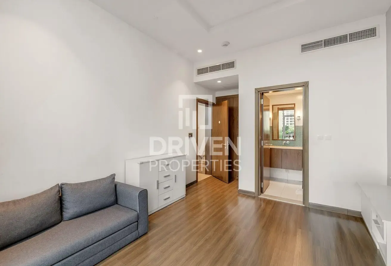 Waterfront Living | Maids Room | Vacant Unit