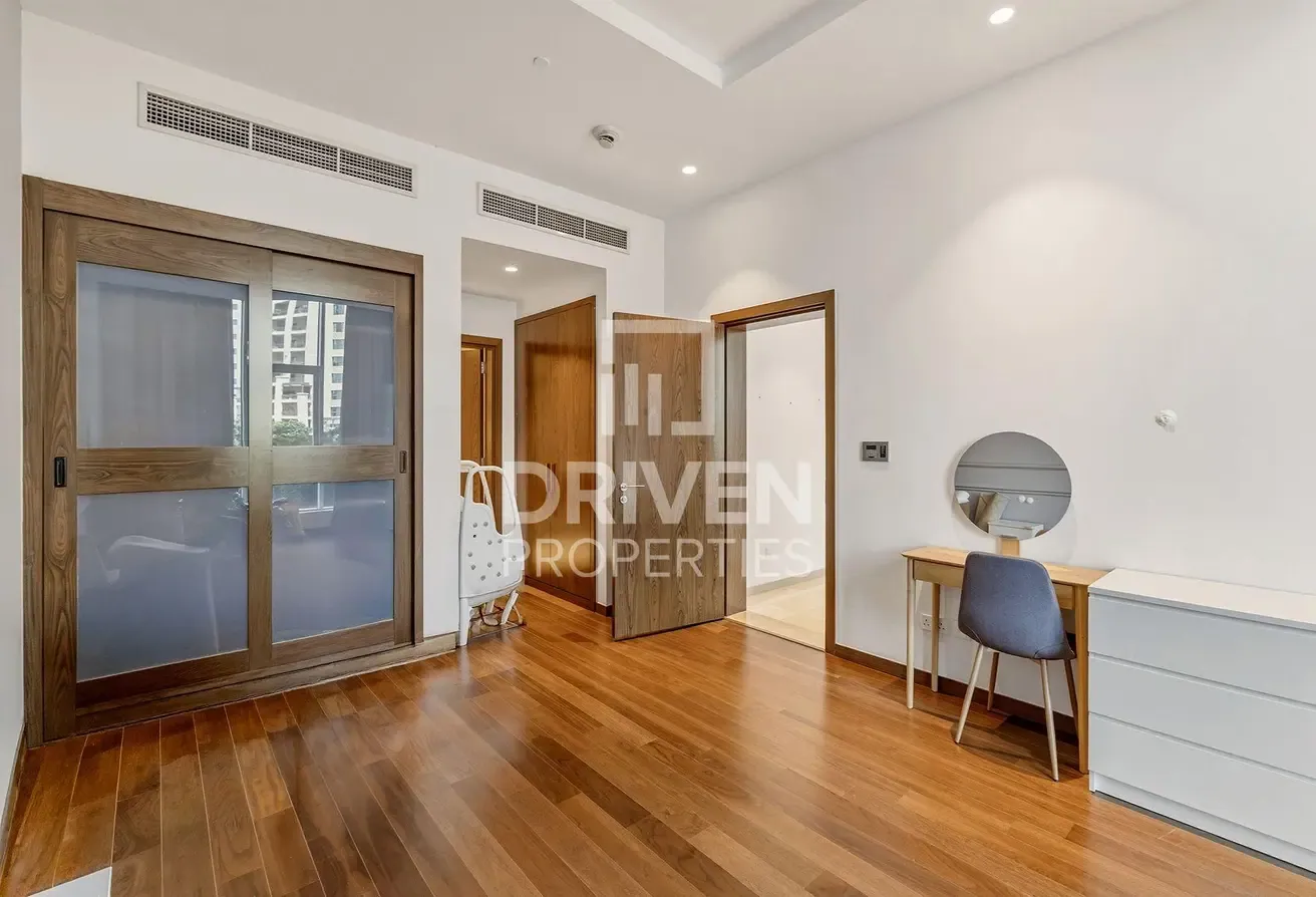 Waterfront Living | Maids Room | Vacant Unit