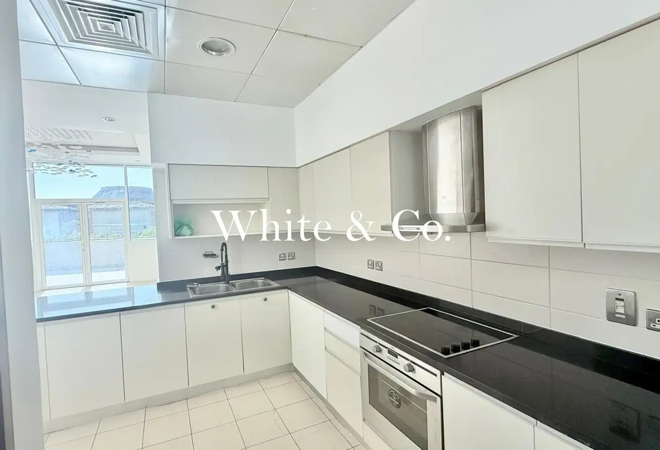 Stunning Unit | Oceana Southern | Vacant