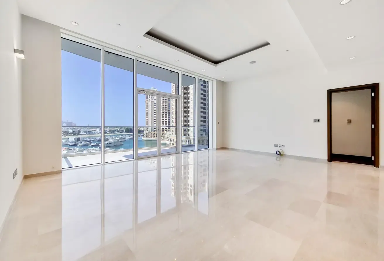 Marina View | Low Floor | Study