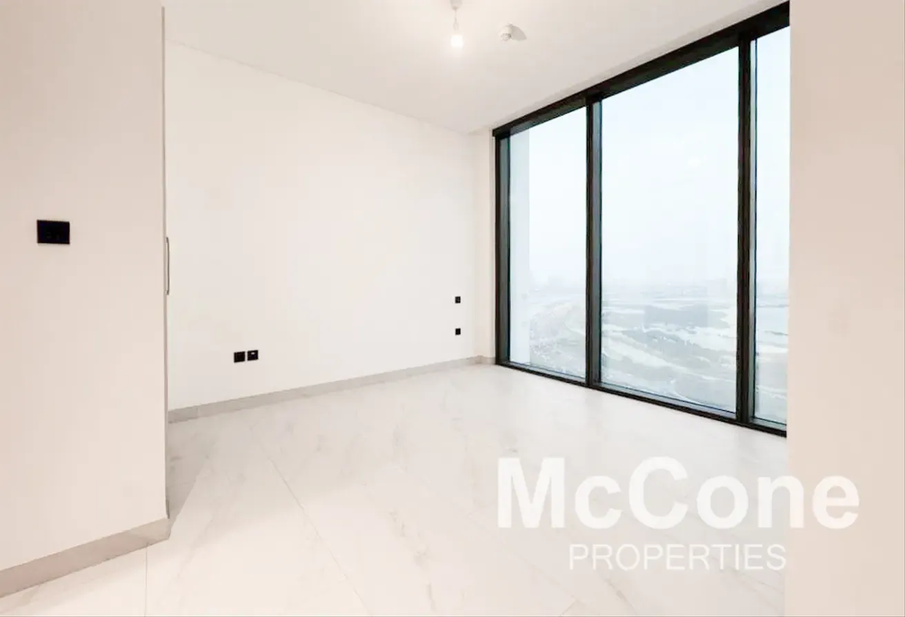 Spacious Layout | Luxury Family Size | Water Front