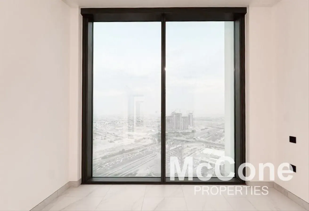 Spacious Layout | Luxury Family Size | Water Front