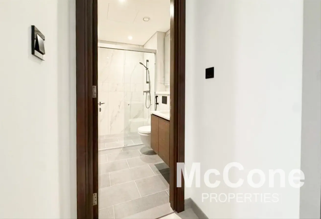 Spacious Layout | Luxury Family Size | Water Front