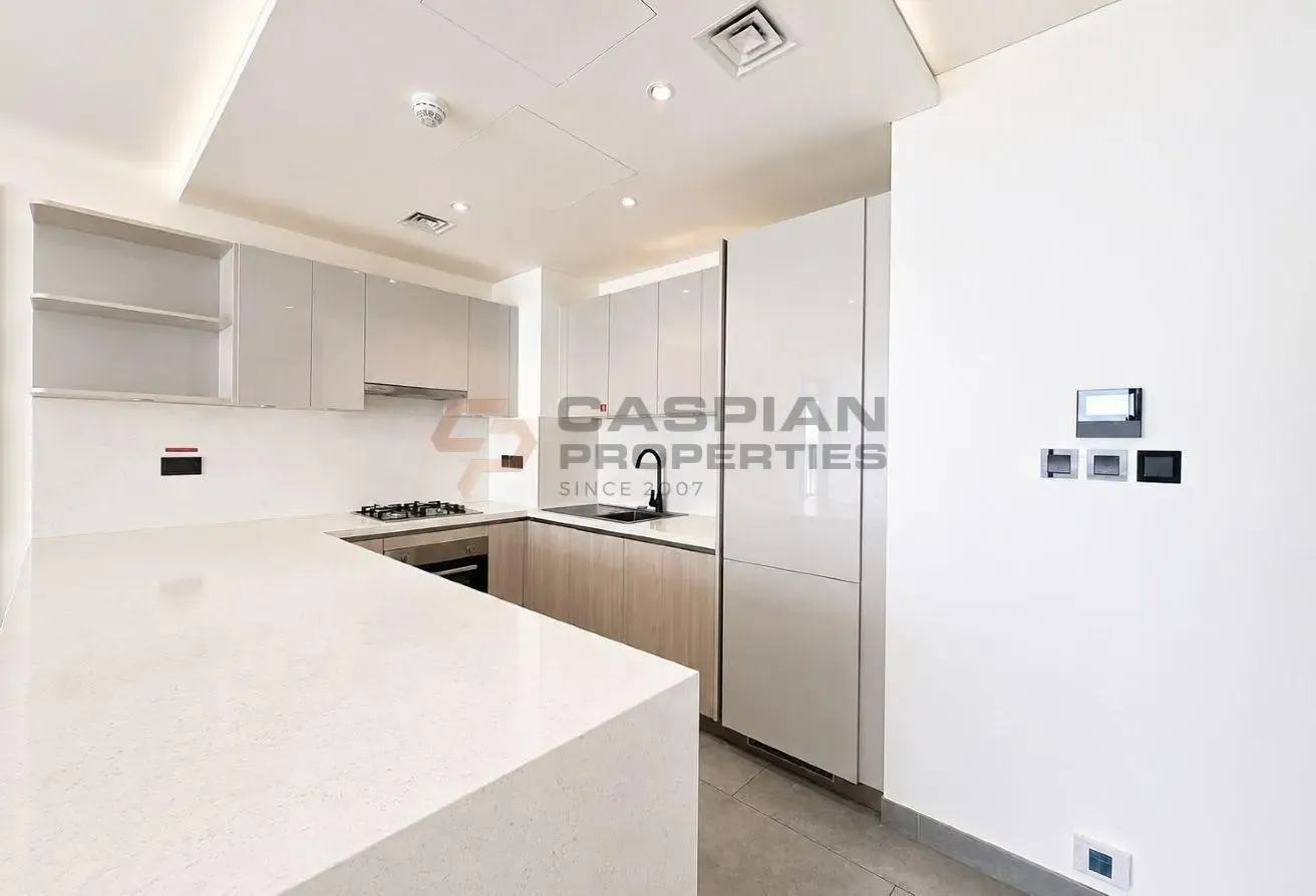Vacant | Large 3BR | Amazing Views
