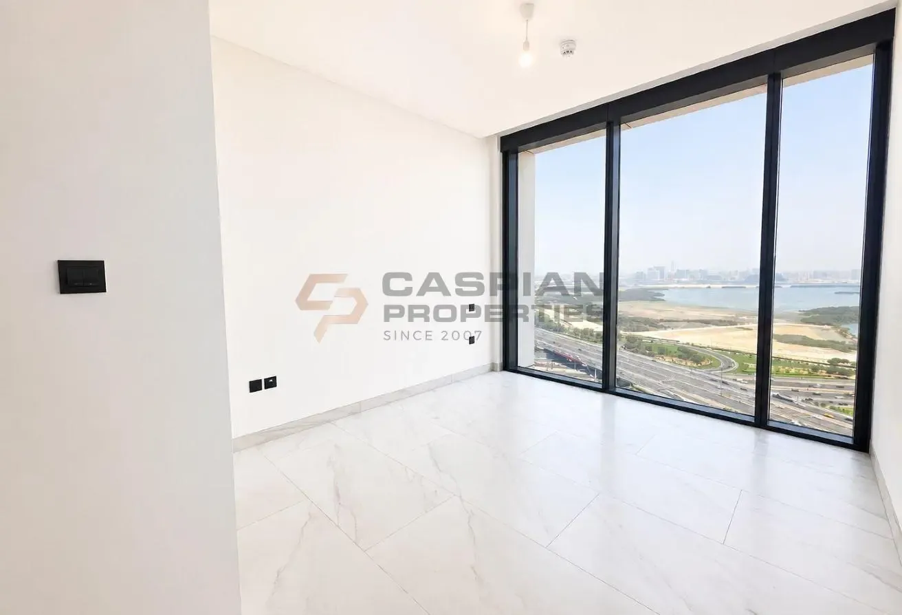 Vacant | Large 3BR | Amazing Views
