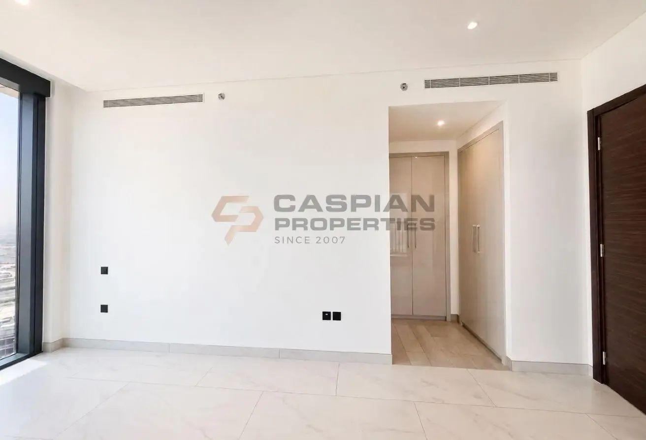 Vacant | Large 3BR | Amazing Views