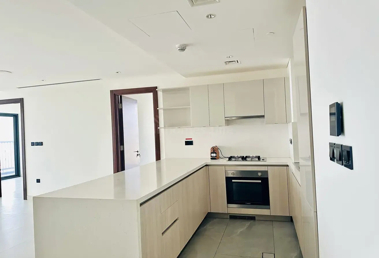 Dubai Creek View | High Floor | 3 B/R + Maid Room