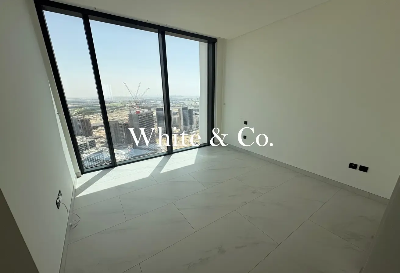 Vacant Now | Best Layout | Stunning View