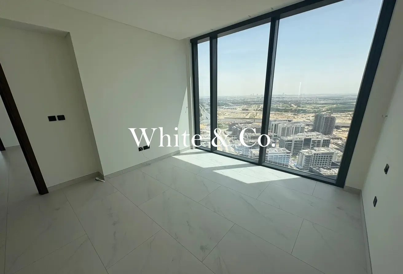 Vacant Now | Best Layout | Stunning View
