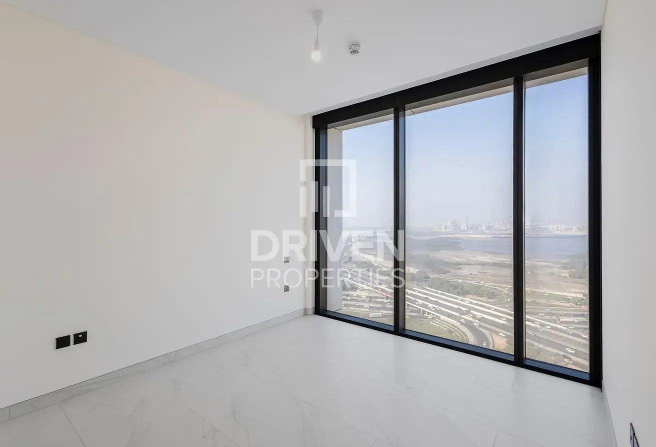 Vacant | One Cheque | Maids Room | Creek View