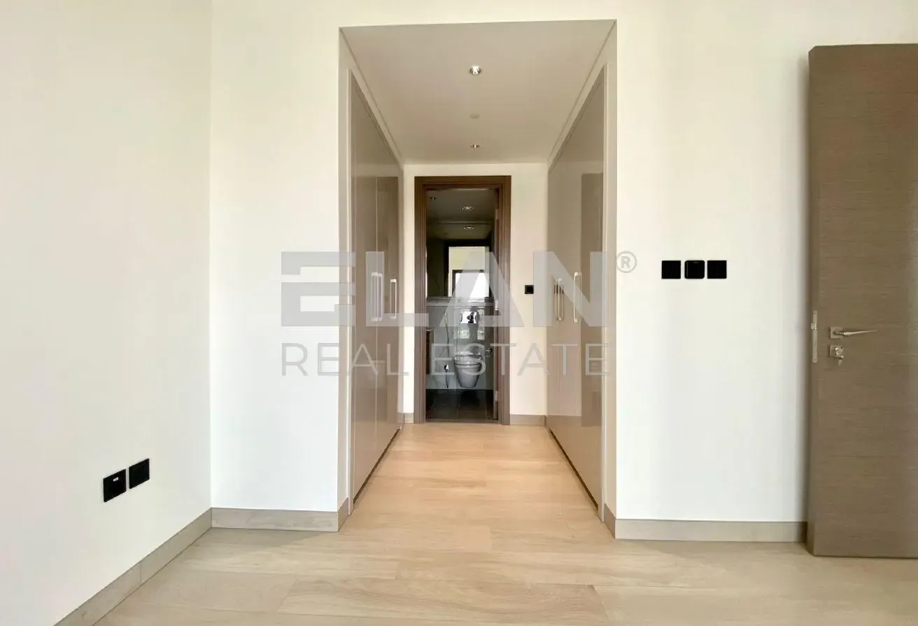 3 Bed+Maids| Burj View| High Floor|Ready To Move