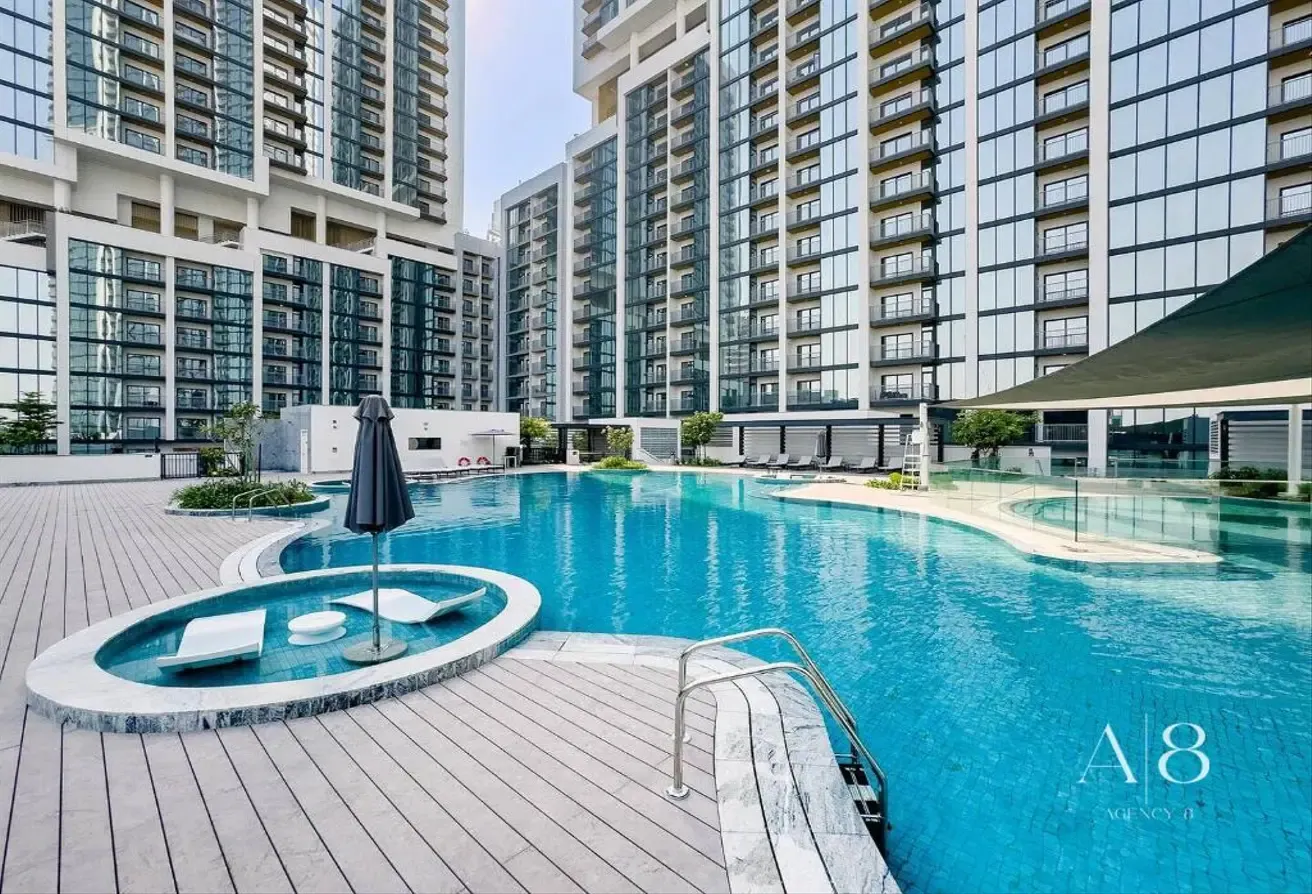 Luxurious | 3-Bed Apartment | Unfurnished