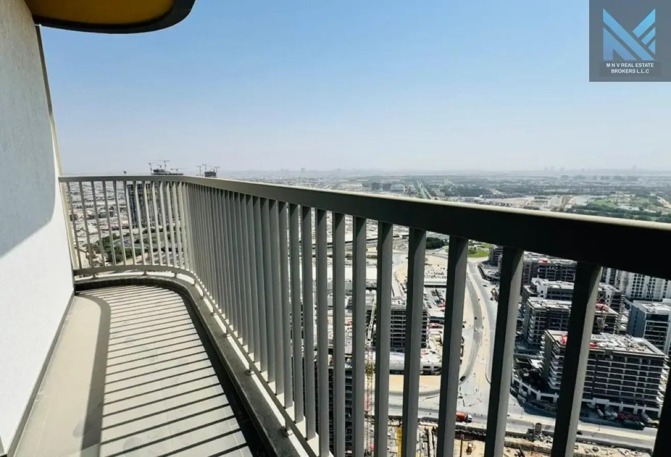 MID FLOOR | CORNER UNIT | VACANT | DOWNTOWN VIEW
