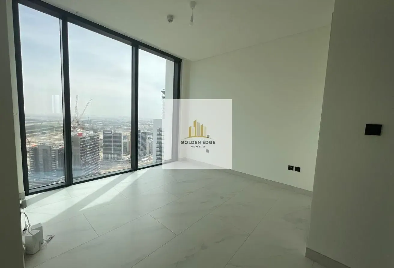 HIGH FLOOR | BRIGHT UNIT | DISCOUNTED PRICE |