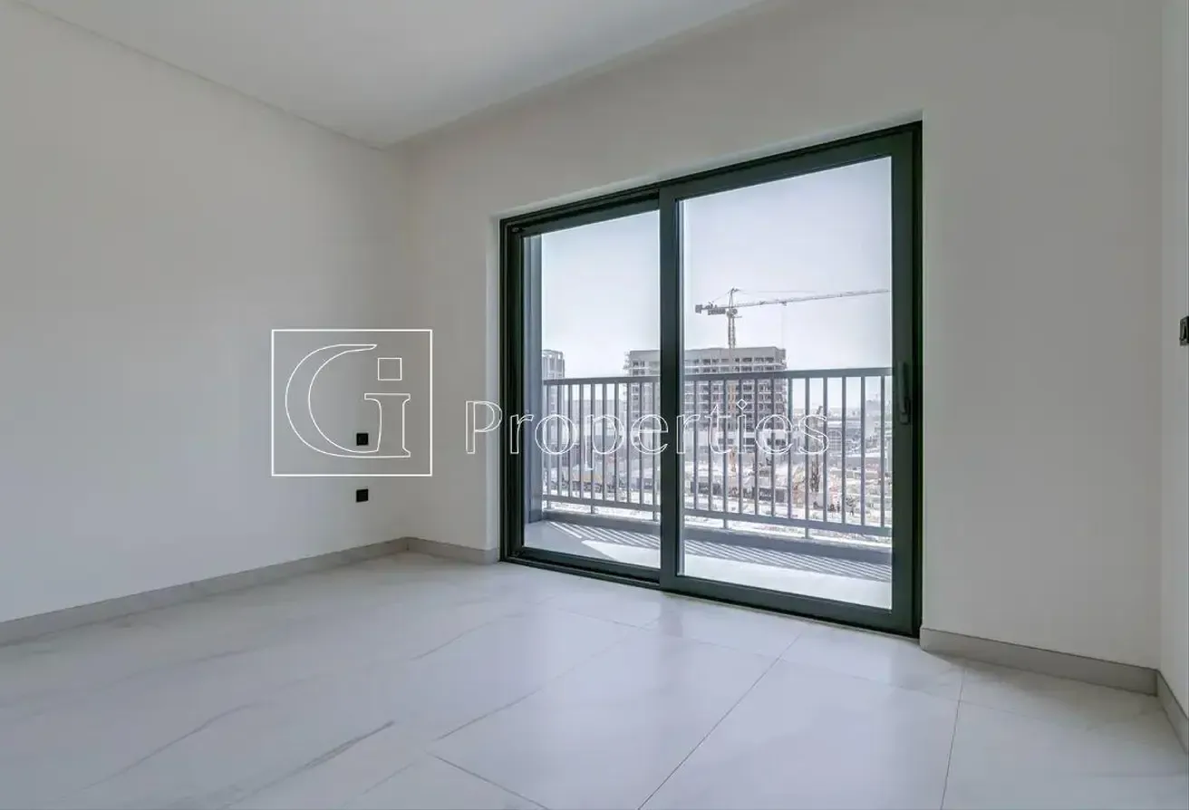 Crystal Lagoon | Brand New | Unfurnished | Vacant