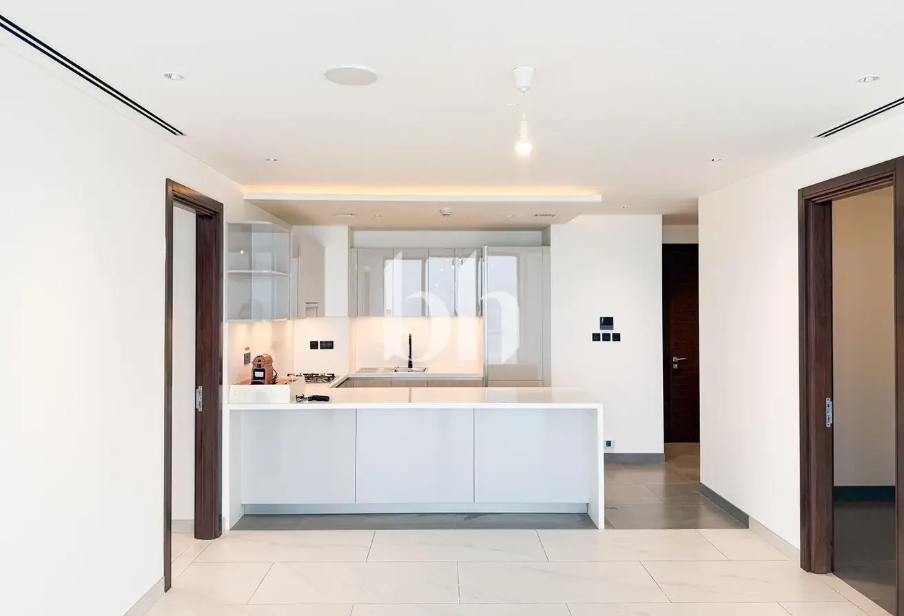 Three Bedroom | High Floor | Vacant