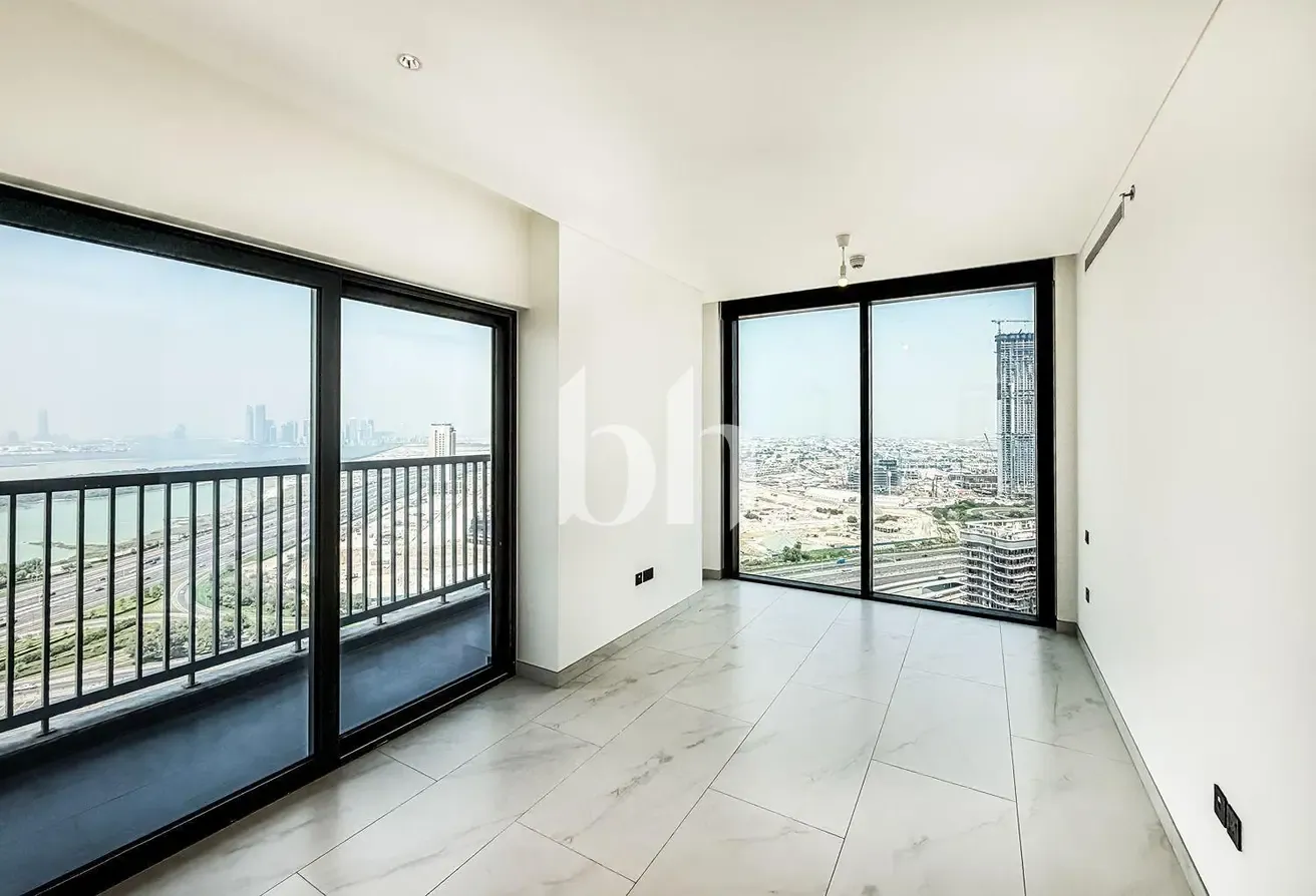 Three Bedroom | High Floor | Vacant