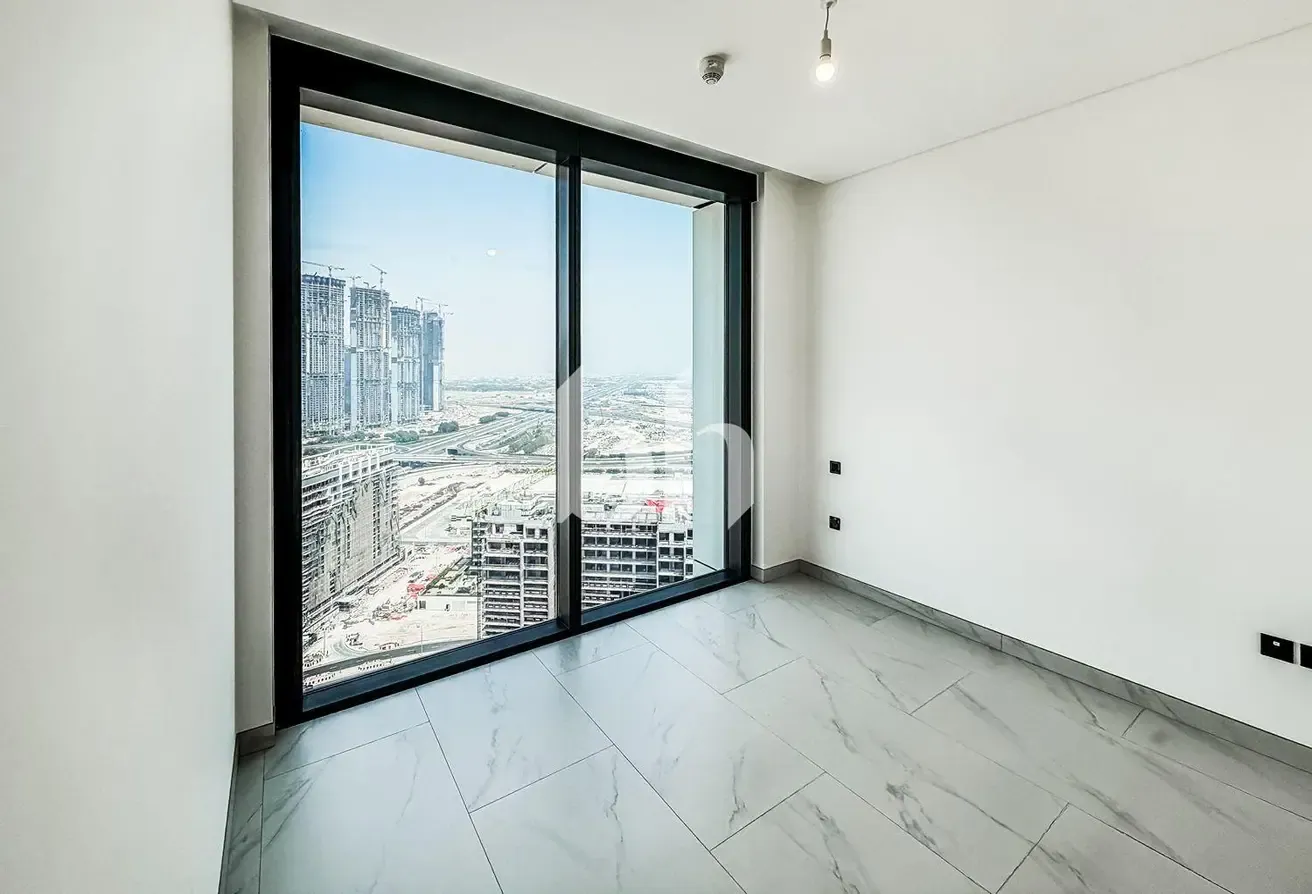 Three Bedroom | High Floor | Vacant