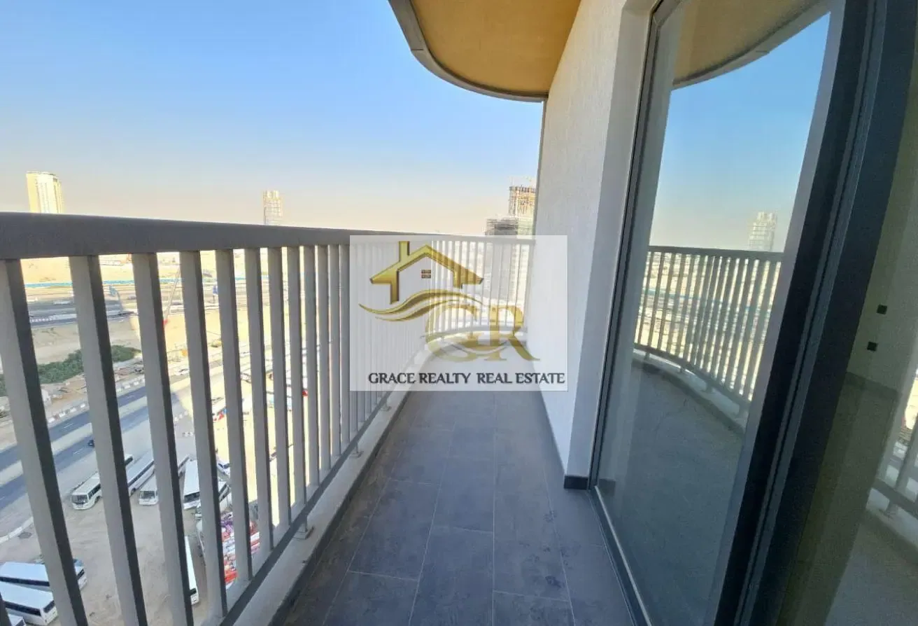 Creek View 3BR +Maid | Lower Floor