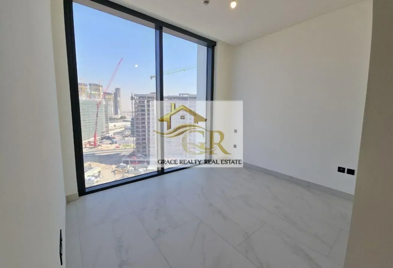 Creek View 3BR +Maid | Lower Floor