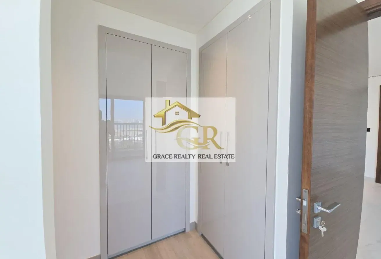 Creek View 3BR +Maid | Lower Floor