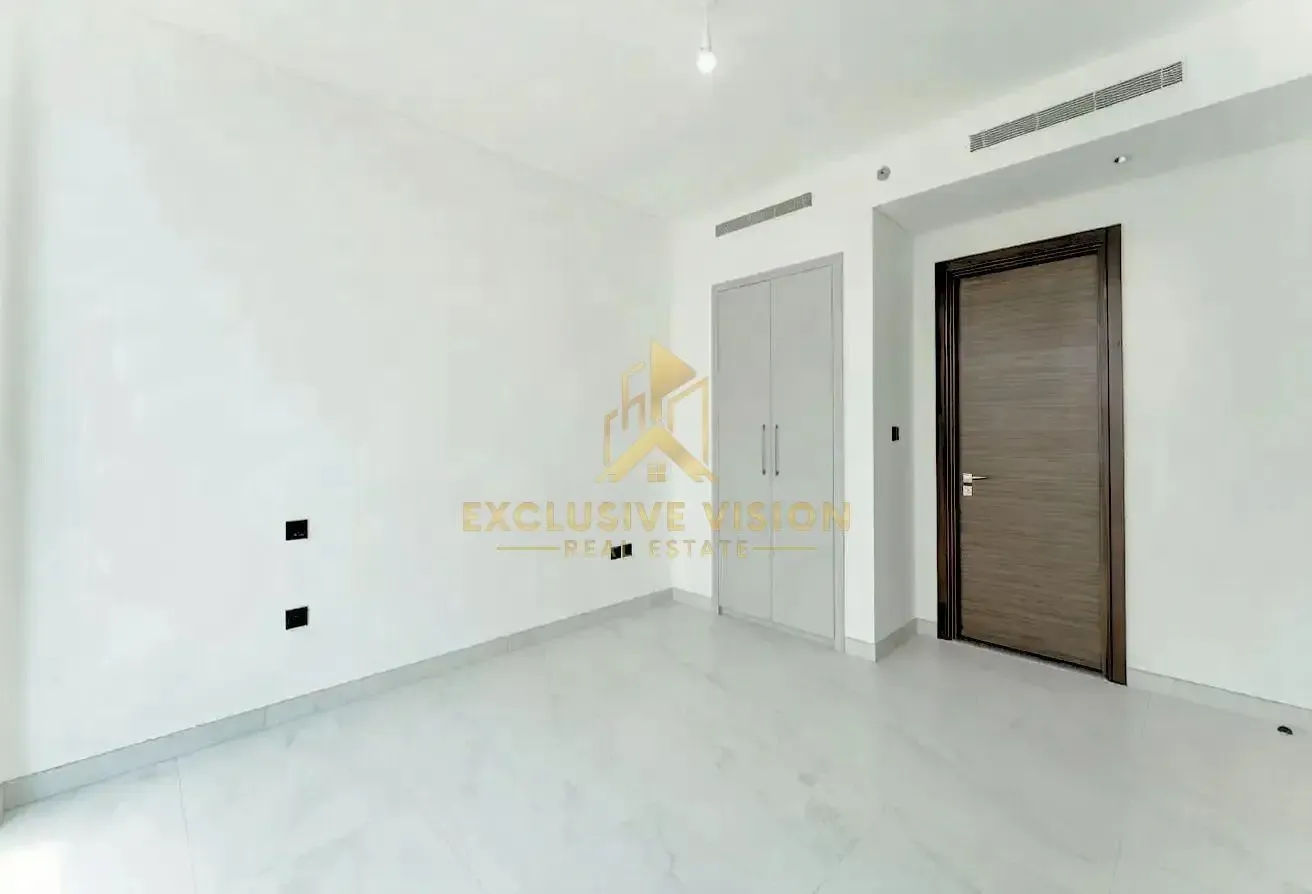 Luxury 3-Bed Apt with Skyline View Sobha Hartland