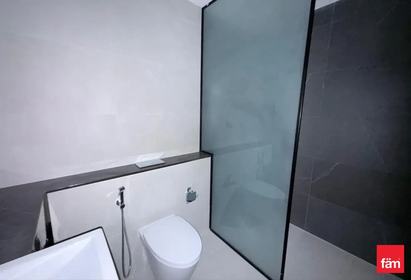 Spacious 2br | Large Layout | Unfurnished