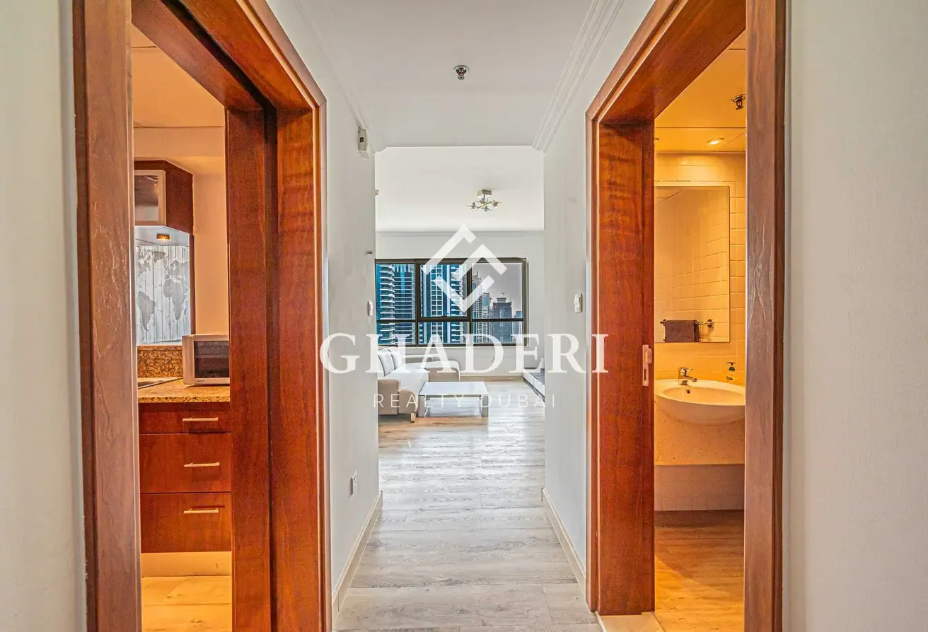 Full Marina View | High Floor | Vacant mid September