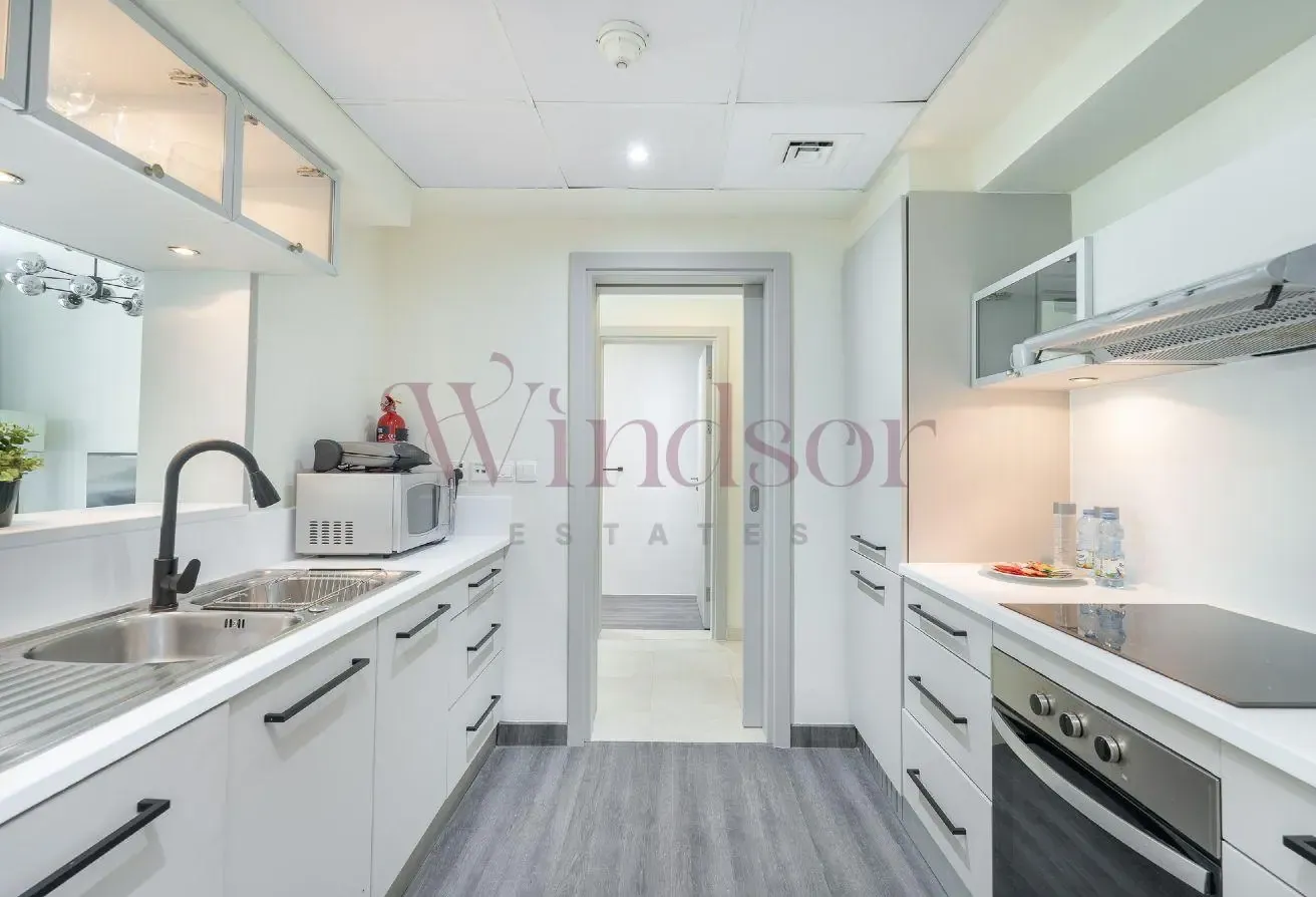 12 Cheques | Pet Friendly | Upgraded