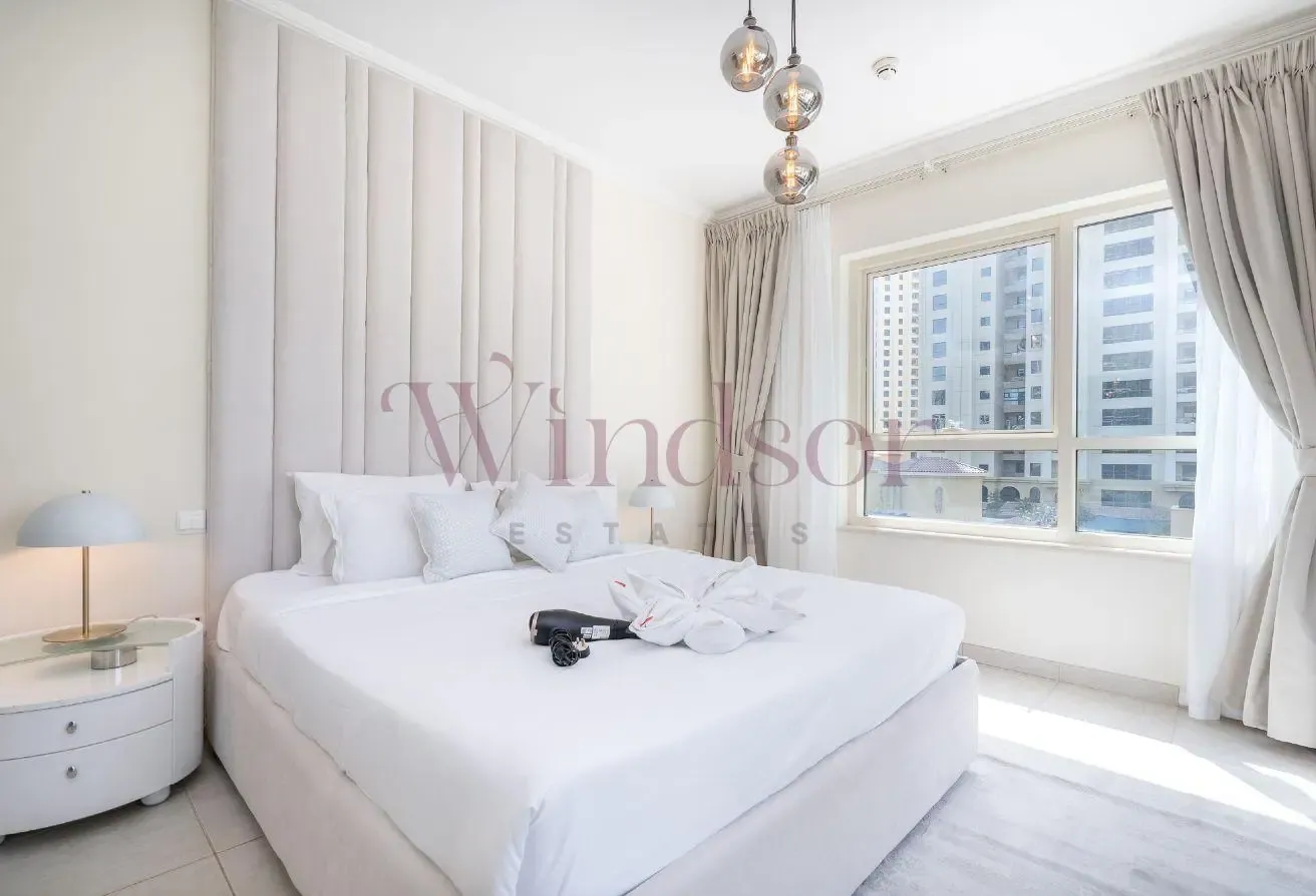 12 Cheques | Pet Friendly | Upgraded