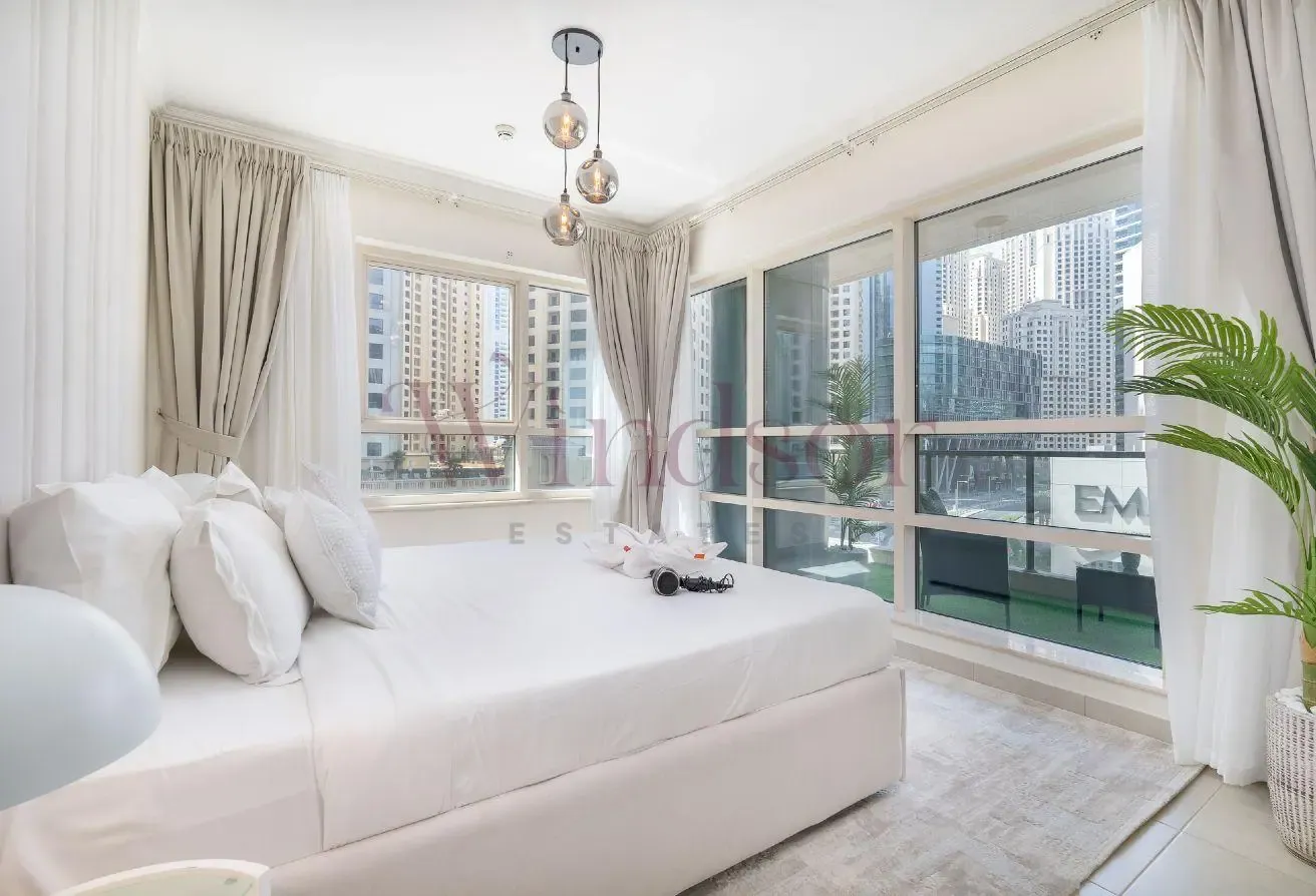 12 Cheques | Pet Friendly | Upgraded