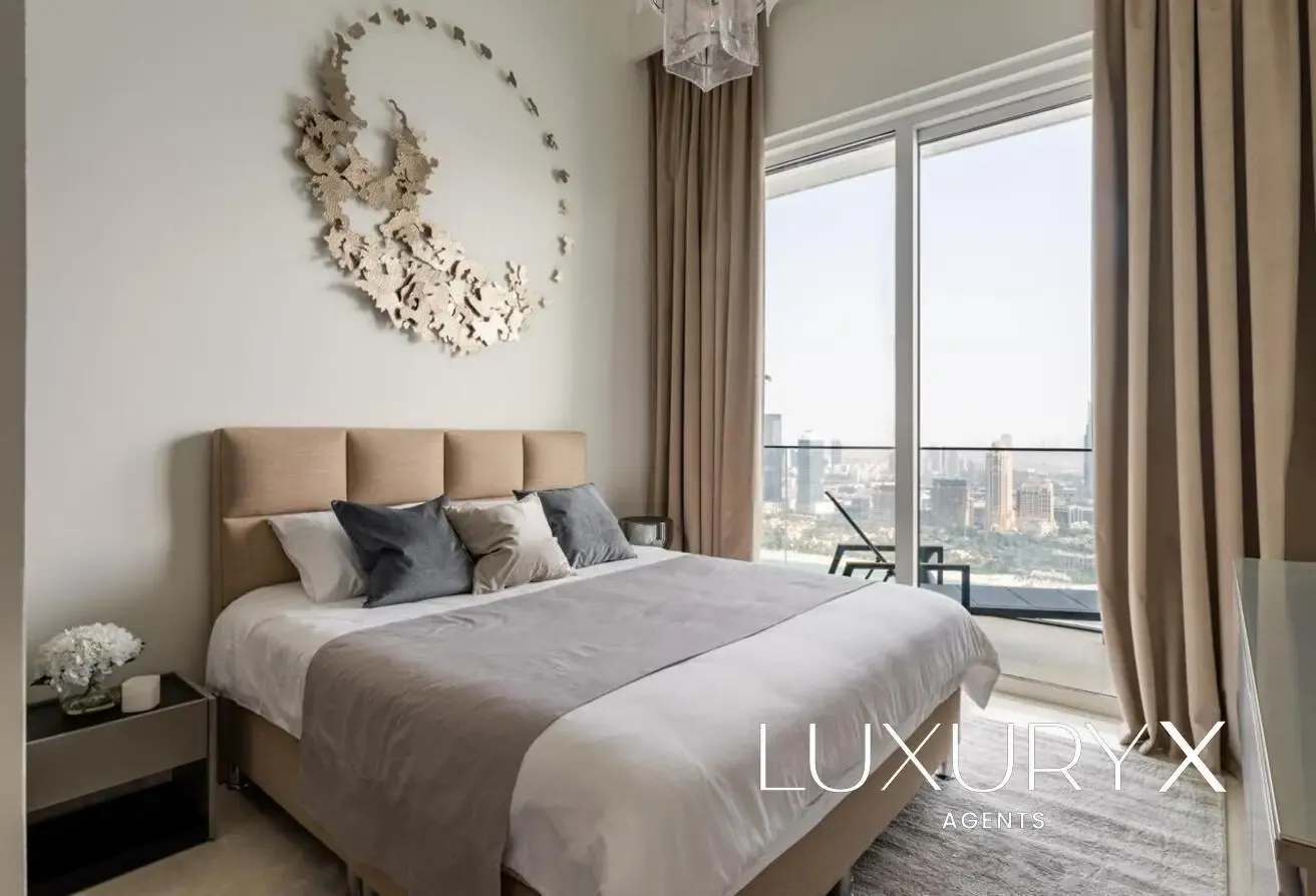 Penthouse Living | Vacant | Sea View