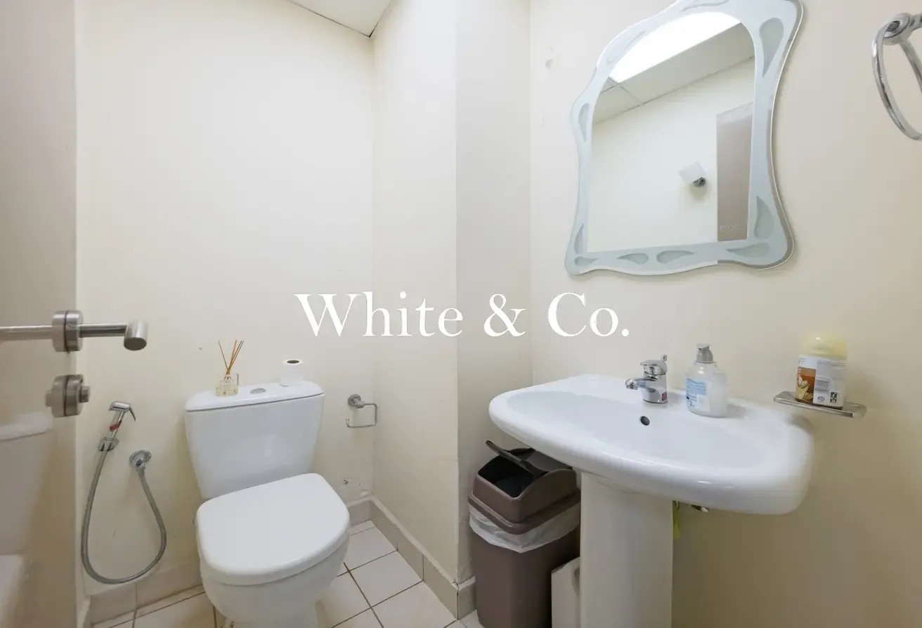 High Floor | Marina & Lake View | Bright