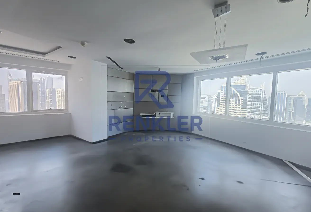 Partitioned | High Floor | Lake View | Close To Me