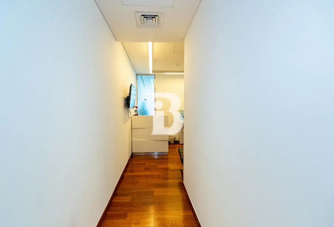FURNISHED | CANAL VIEW | HIGH END UNIT | VOT