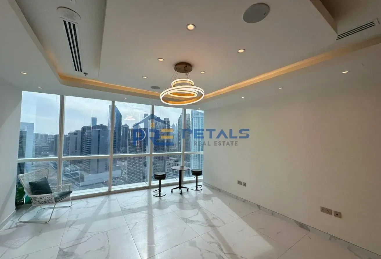 Partial Canal View High Floor Rented