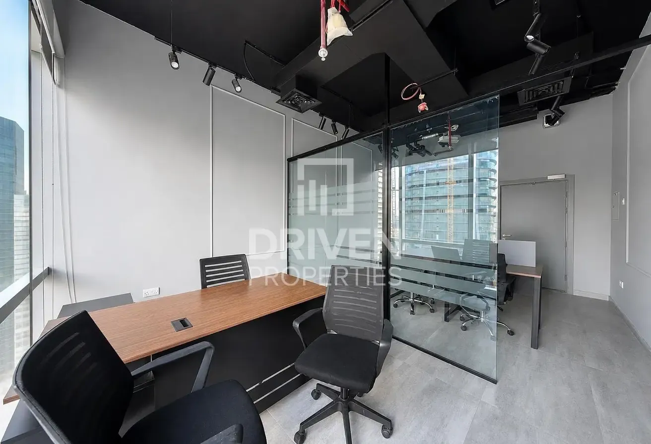 Fully Fitted Office | 8% ROI | Skyline View
