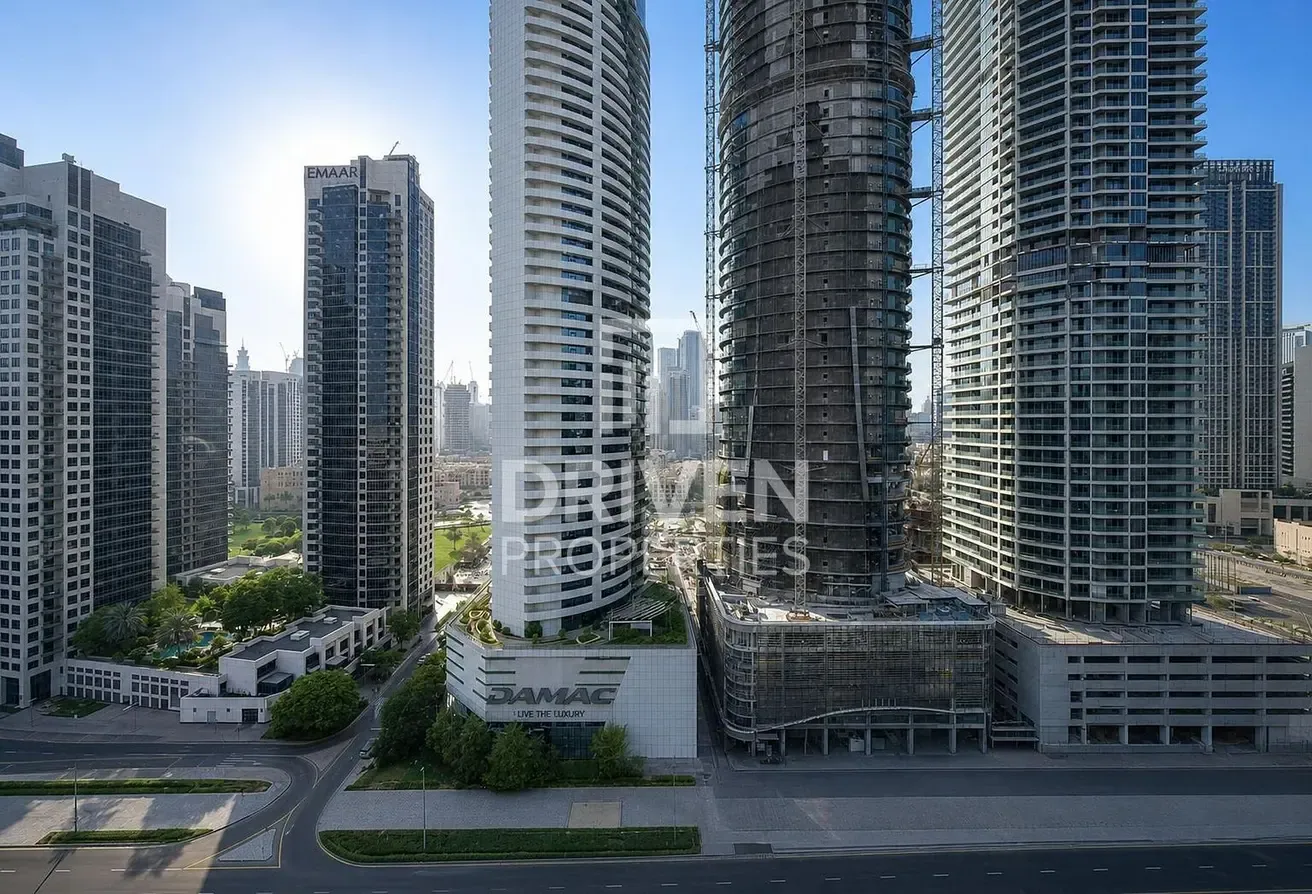 Fully Fitted Office | 8% ROI | Skyline View