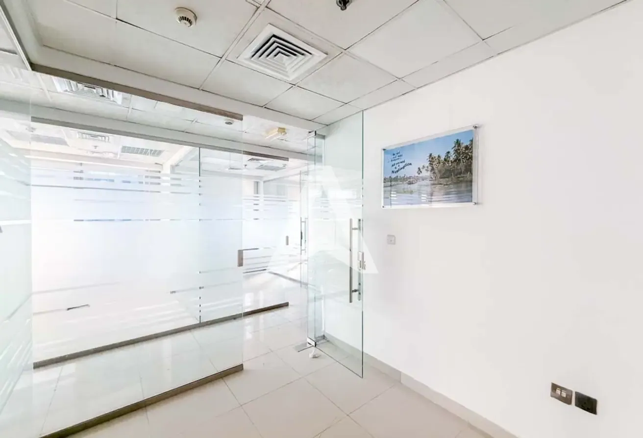 Partitioned Office | Walking Distance to Metro