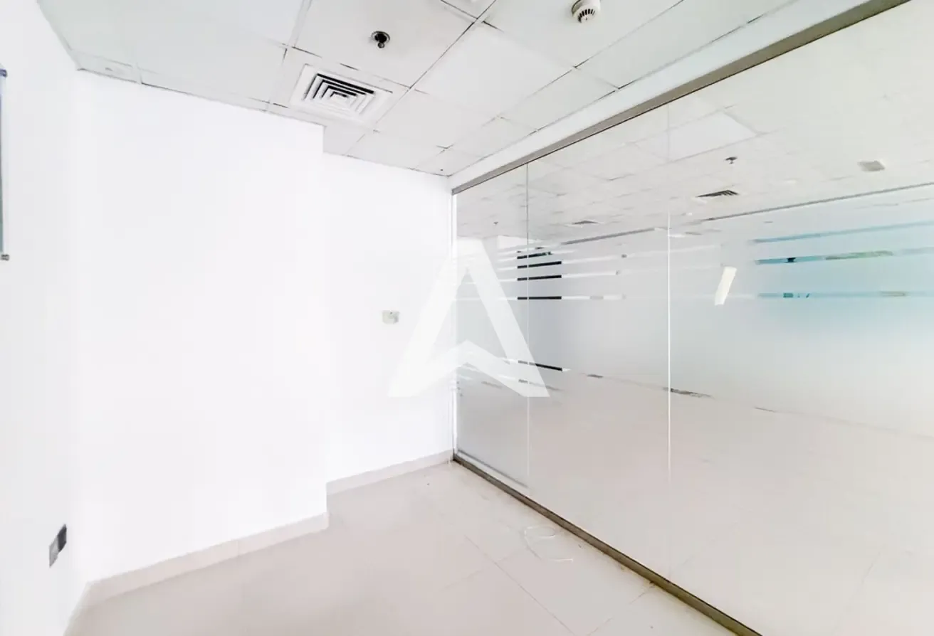 Partitioned Office | Walking Distance to Metro