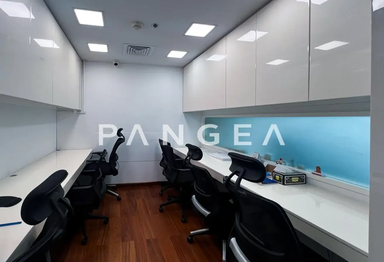 Fully Fitted | Partitioned Office | Middle Floor