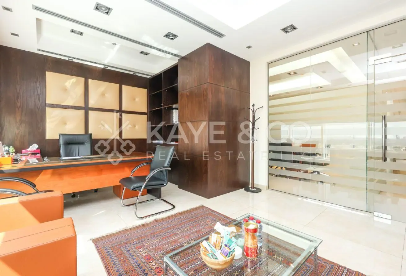EXCLUSIVE | Full Canal View | Partitioned Office